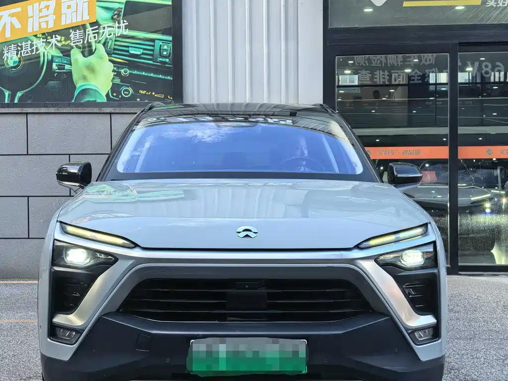 NiO ES8 2018 355KM Base Edition Seven Seater купить на сайте DeffCars