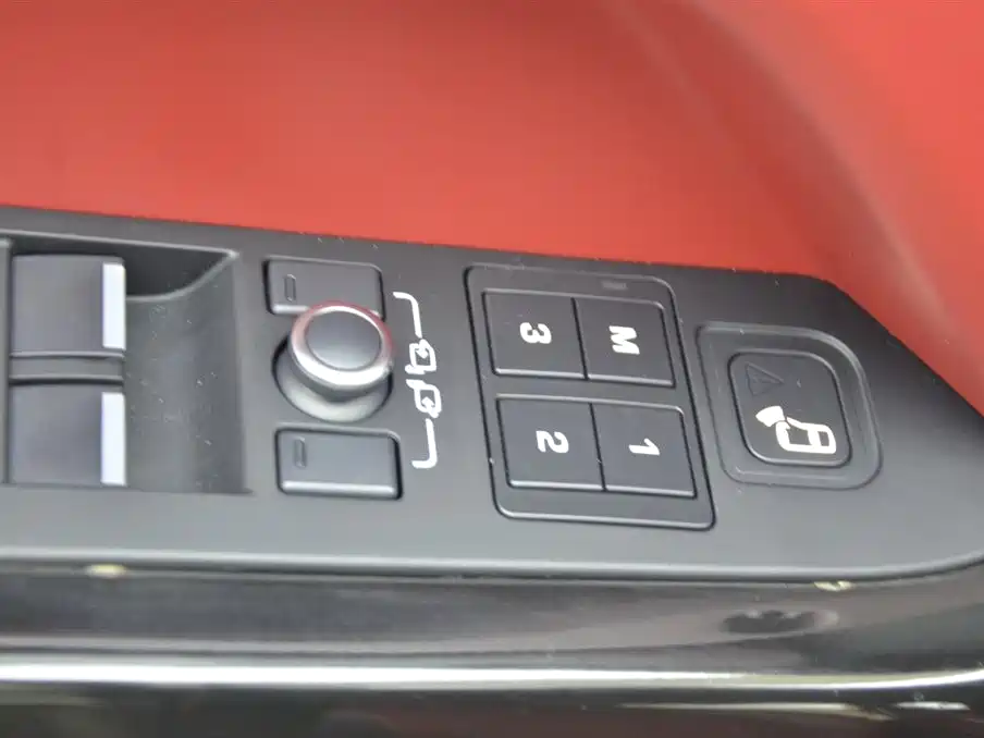 Land Rover Defender 2021 110 P400 Dark Special Edition купить на сайте DeffCars