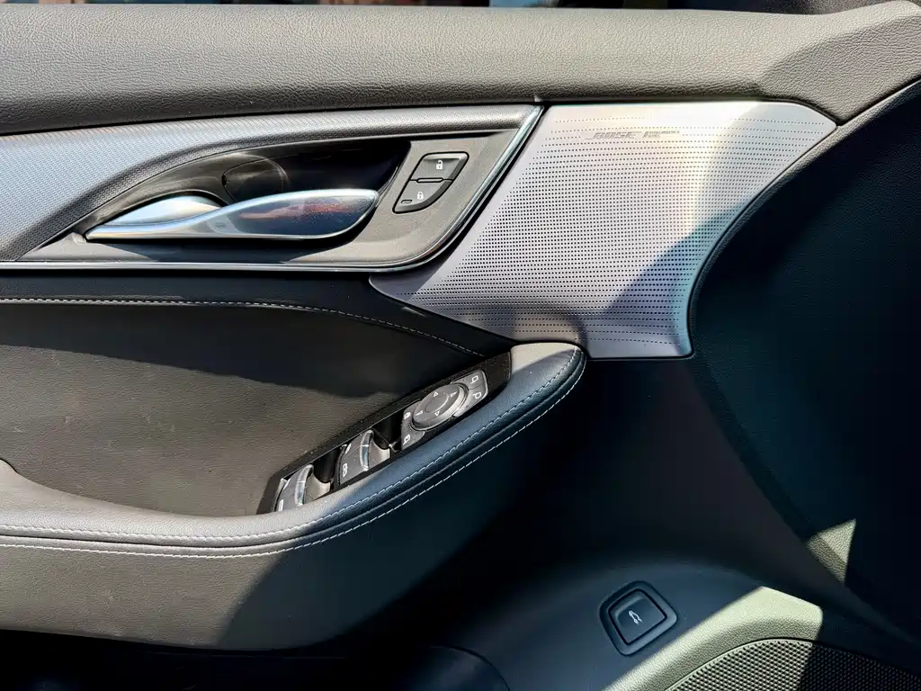 Cadillac CT5 2021 facelift 28T luxury model купить на сайте DeffCars