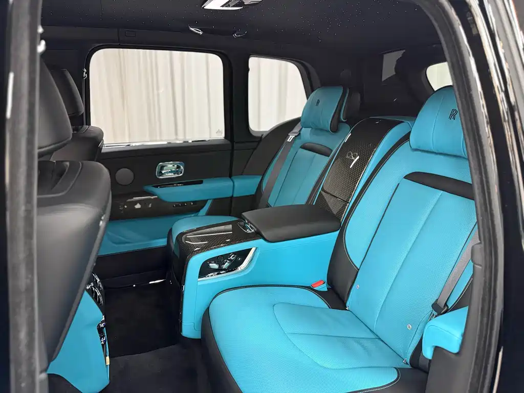 Cullinan 2020 Black Badge купить на сайте DeffCars