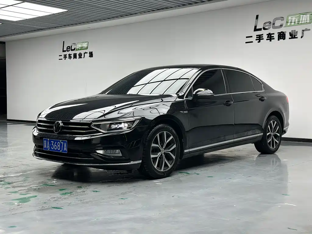 Magotan 2020 330TSI DSG leading model купить на сайте DeffCars