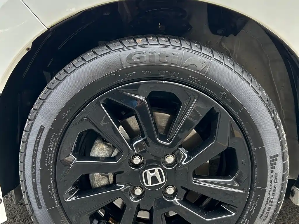 Fit 2018 1.5L CVT Fashion Edition купить на сайте DeffCars