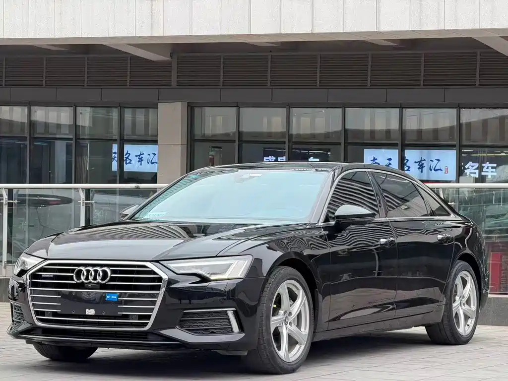 Audi A6L 2020 45 TFSI quattro exclusive and elegant model купить на сайте DeffCars
