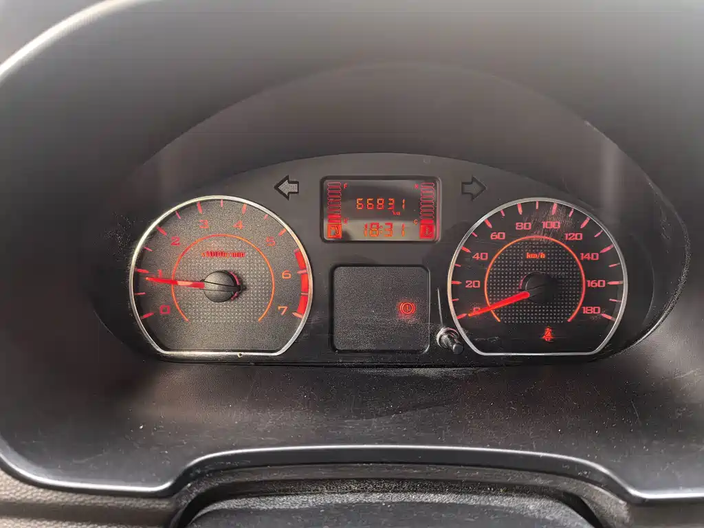 Wuling Hongguang V 2022 1.5L Jinxiang Edition Hydraulic Assist LAR купить на сайте DeffCars