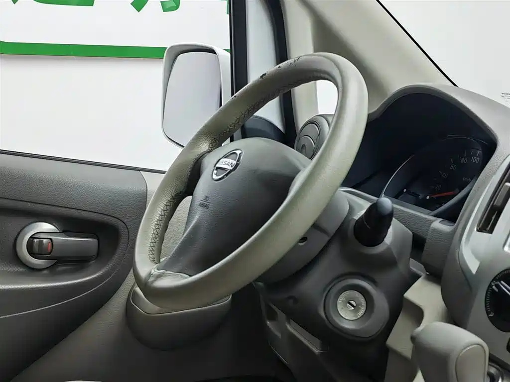 Nissan NV200 2018 1.6L CVT luxury model купить на сайте DeffCars