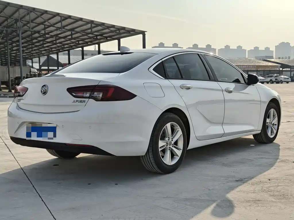 Regal 2019 20T Elite National V купить на сайте DeffCars
