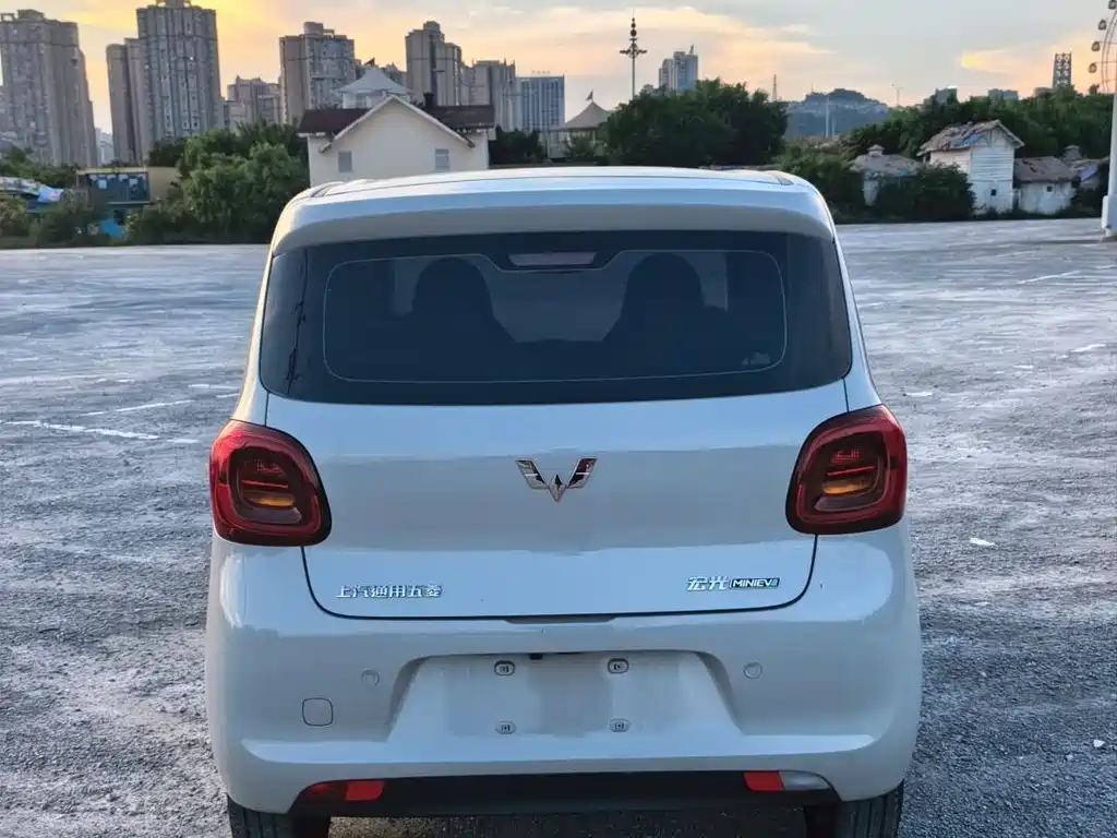Hongguang MINIEV 2025 fourth generation four-door version advanced model купить на сайте DeffCars