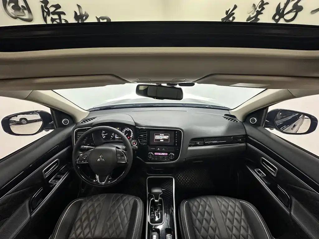 Outlander 2021 2.0L 2WD Enjoy Edition 5 seats купить на сайте DeffCars