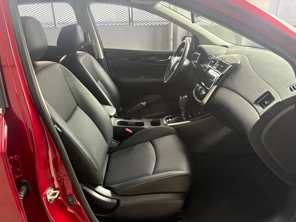 Tiida 2023 1.6L CVT Smart Travel Edition купить на сайте DeffCars