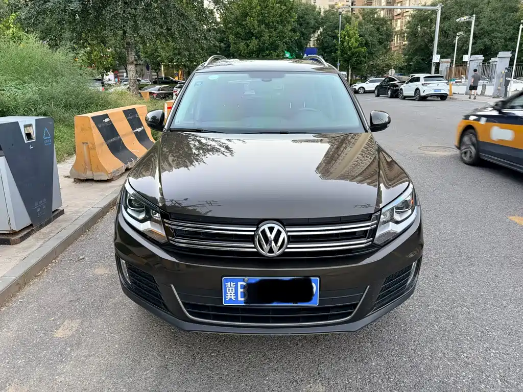 Tiguan 2015 1.8TSI automatic two-wheel drive luxury model купить на сайте DeffCars