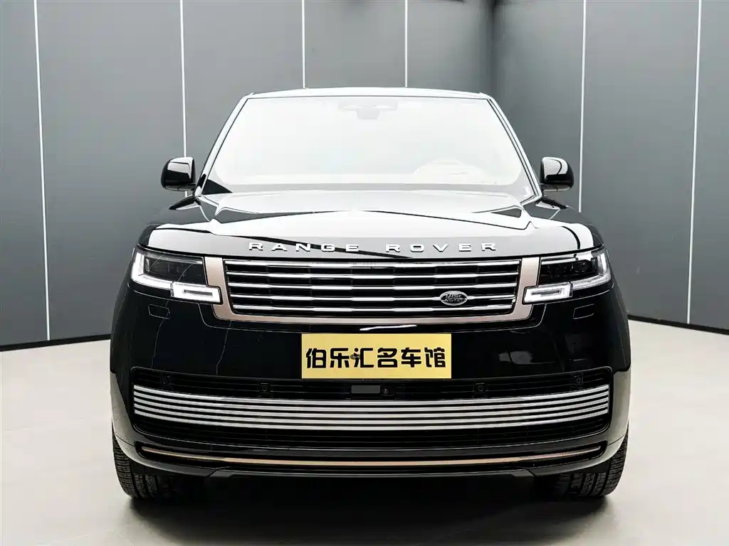 Range Rover 2023 4.4 V8 SV Honor Creation Extended Edition купить на сайте DeffCars