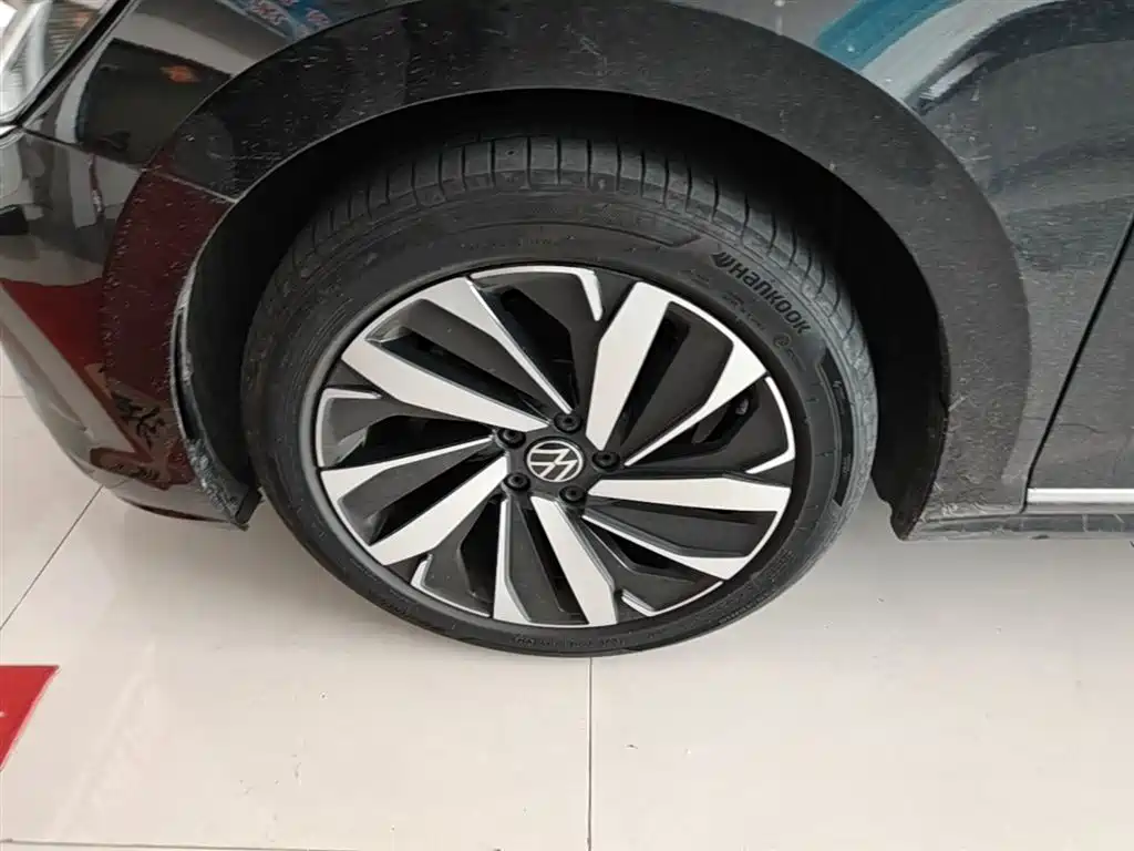 Passat 2025 Outstanding Model 380TSI Dragon Edition купить на сайте DeffCars