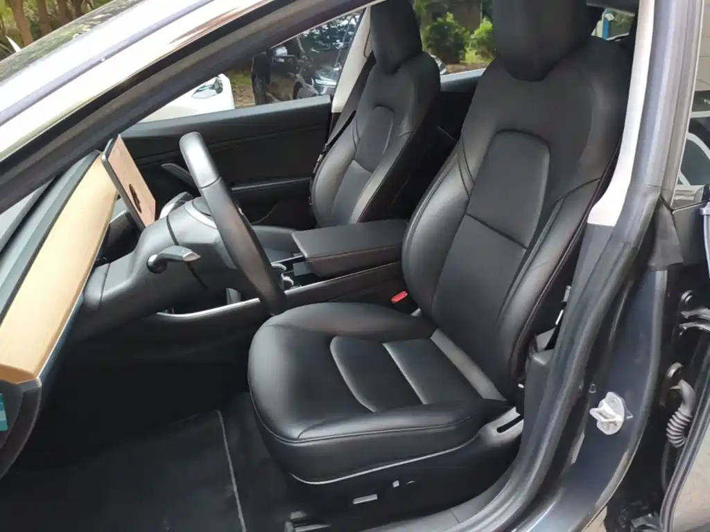 Model 3 imported 2019 long range rear drive version купить на сайте DeffCars