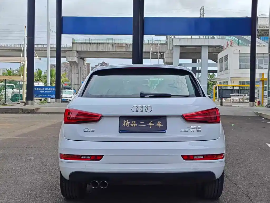 Audi Q3 2018 30th Anniversary Model 30 TFSI Fashion Model купить на сайте DeffCars