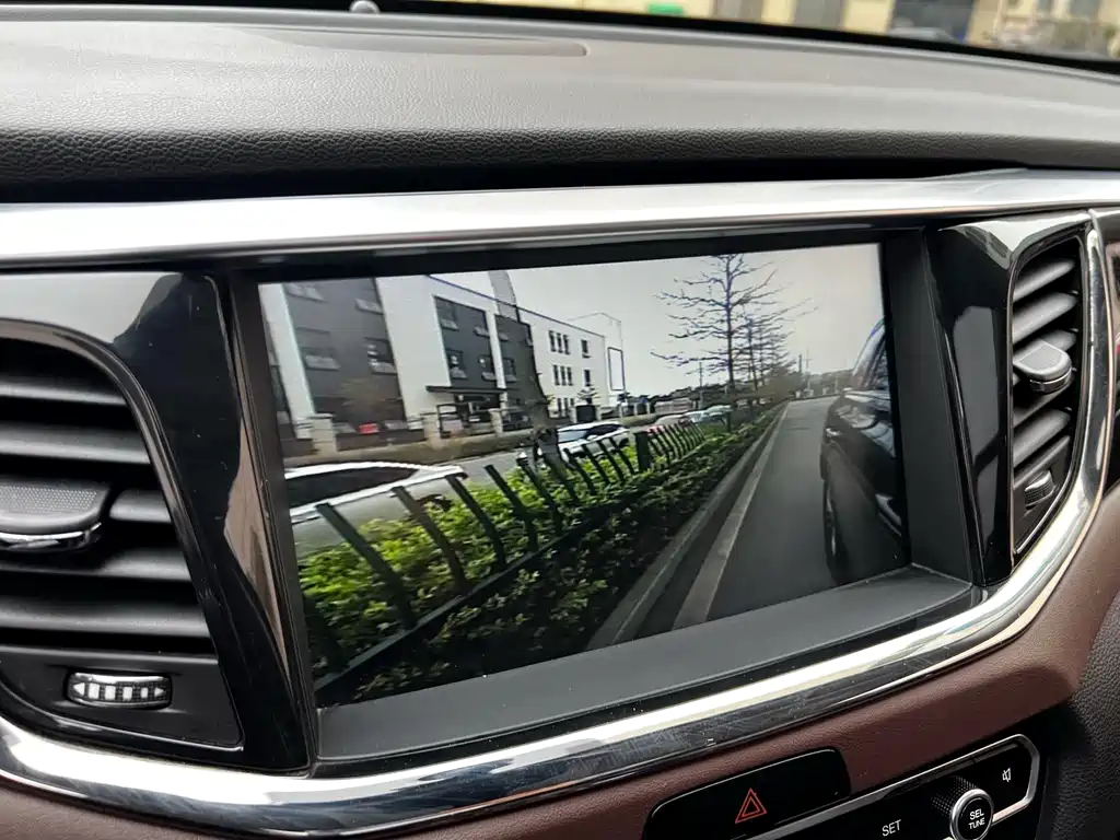 Trumpchi GS8 2017 320T 2WD Luxury Connected Edition (seven seats) купить на сайте DeffCars