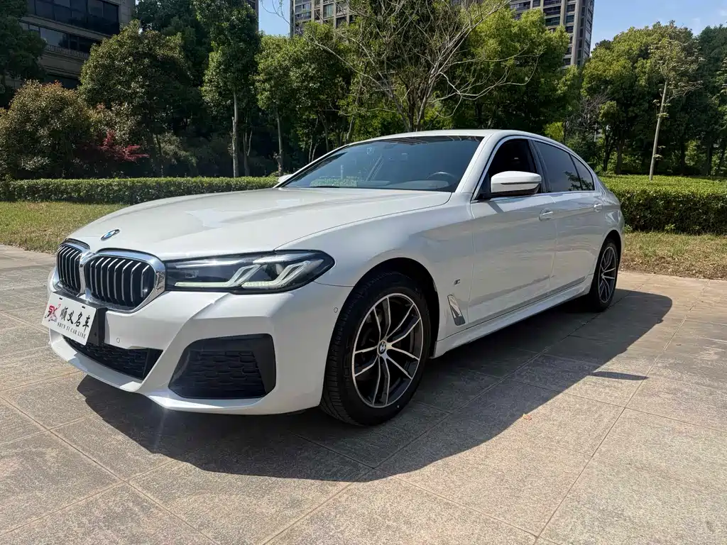 BMW 5 Series 2022 facelift 525Li M Sports Package купить на сайте DeffCars