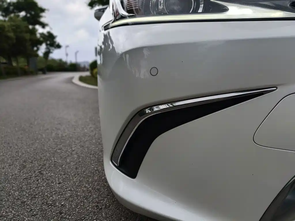 Lexus ES 2022 200 Excellence Edition купить на сайте DeffCars