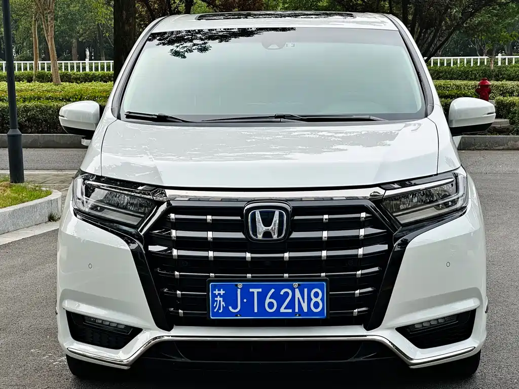 Alison 2022 2.0L e:HEV Extreme Edition купить на сайте DeffCars