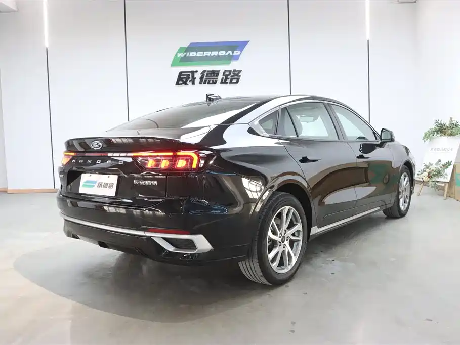 Mondeo 2022 facelift EcoBoost 245 luxury model купить на сайте DeffCars