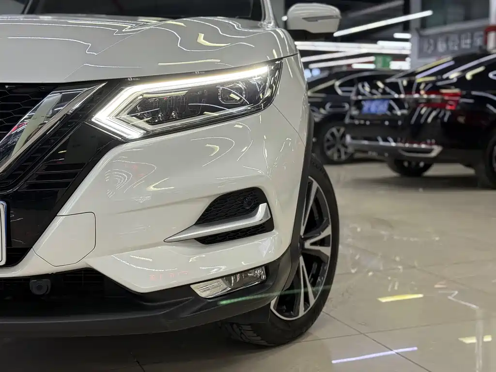 Qashqai 2022 2.0L CVT XV Prem Deluxe Edition купить на сайте DeffCars