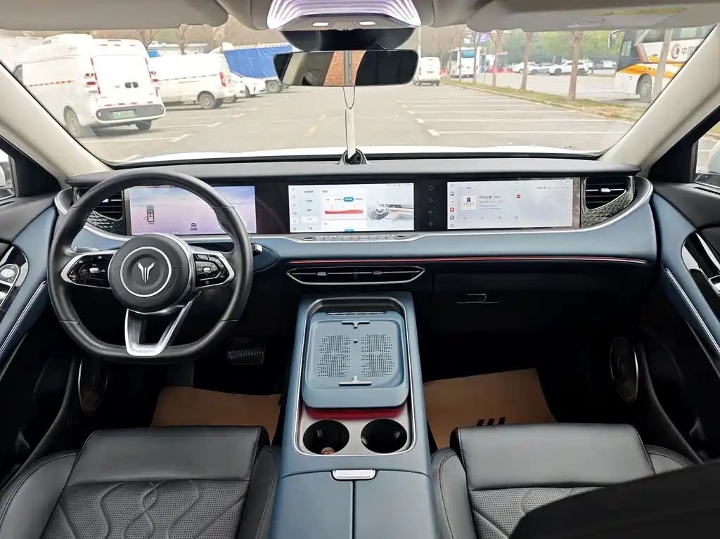 Lantu FREE 2024 ultra-long battery life smart driving version купить на сайте DeffCars