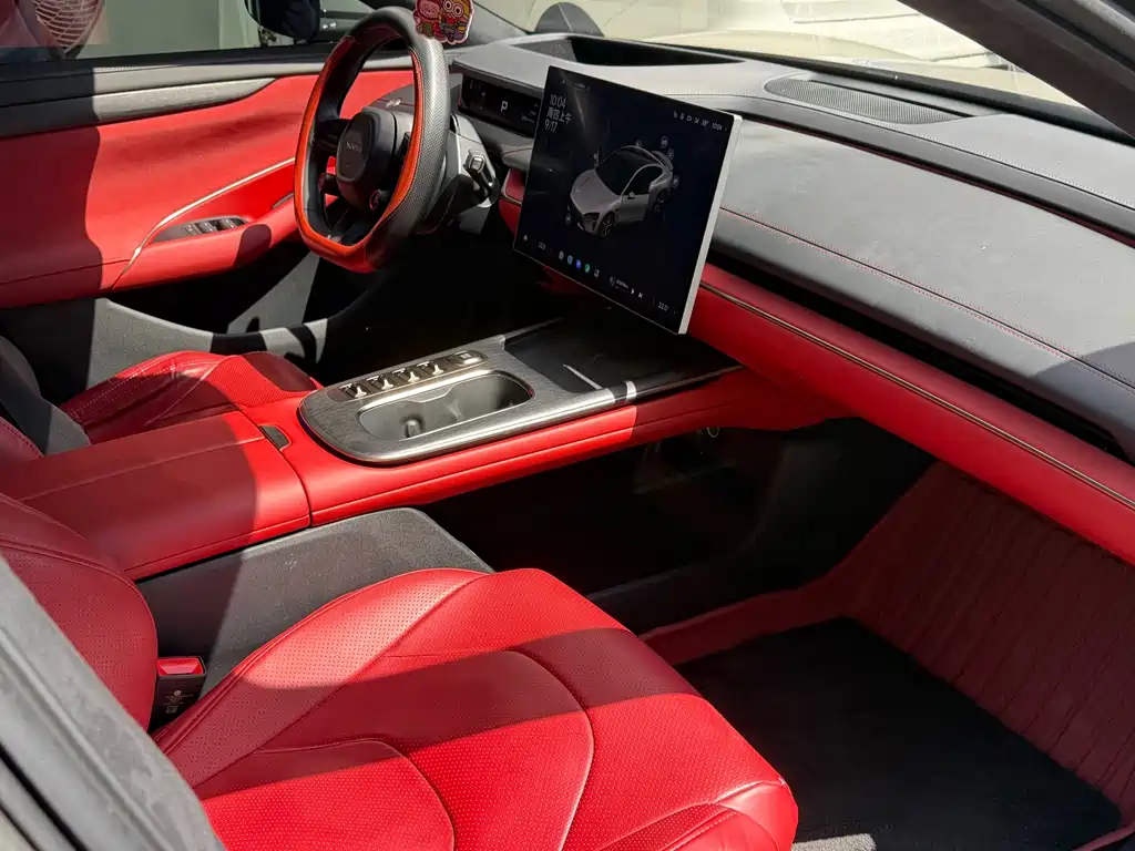 Xiaomi SU7 2024 rear-drive ultra-long battery life high-end smart driving Pro version купить на сайте DeffCars
