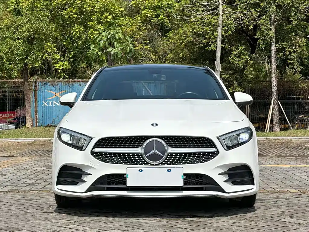 Mercedes-Benz A-Class 2020 Facelift A 200 L Sports Sedan Fashionable купить на сайте DeffCars