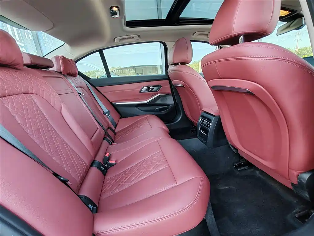 BMW 3 Series 2025 325Li M Sports Package купить на сайте DeffCars