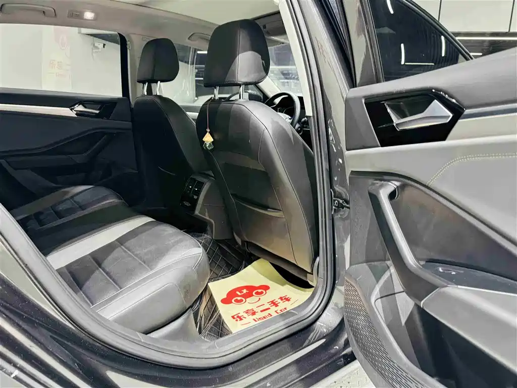 Sagitar 2021 280TSI DSG 30th Anniversary Edition купить на сайте DeffCars