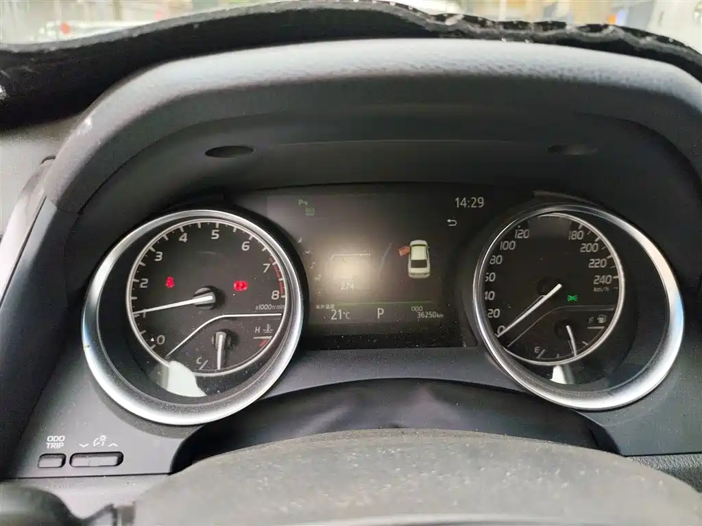 Camry 2019 facelift 2.5G Deluxe Edition купить на сайте DeffCars