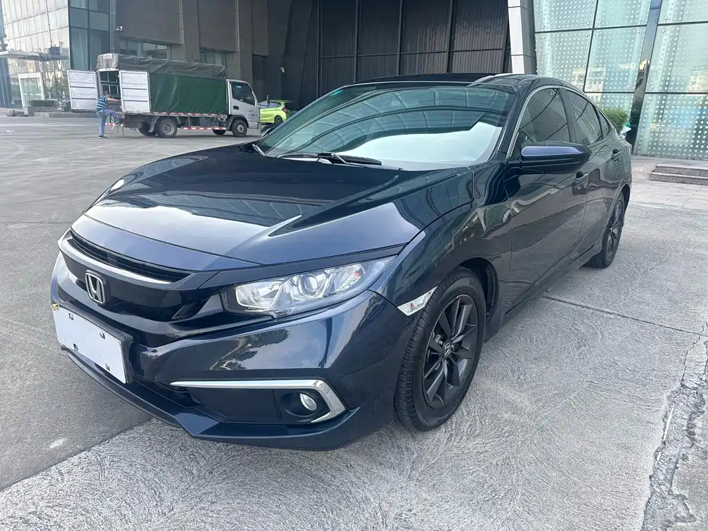 Civic 2019 220TURBO CVT Dynamic Edition National V купить на сайте DeffCars