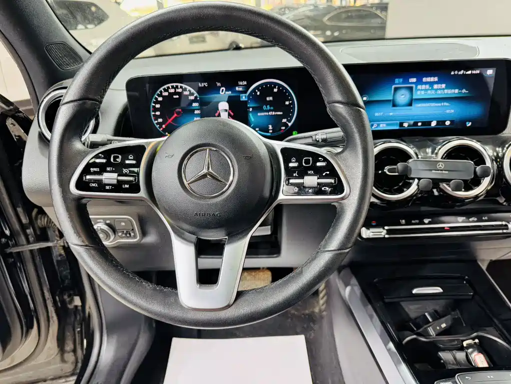 Mercedes-Benz GLB 2021 GLB 180 Fashion Model купить на сайте DeffCars