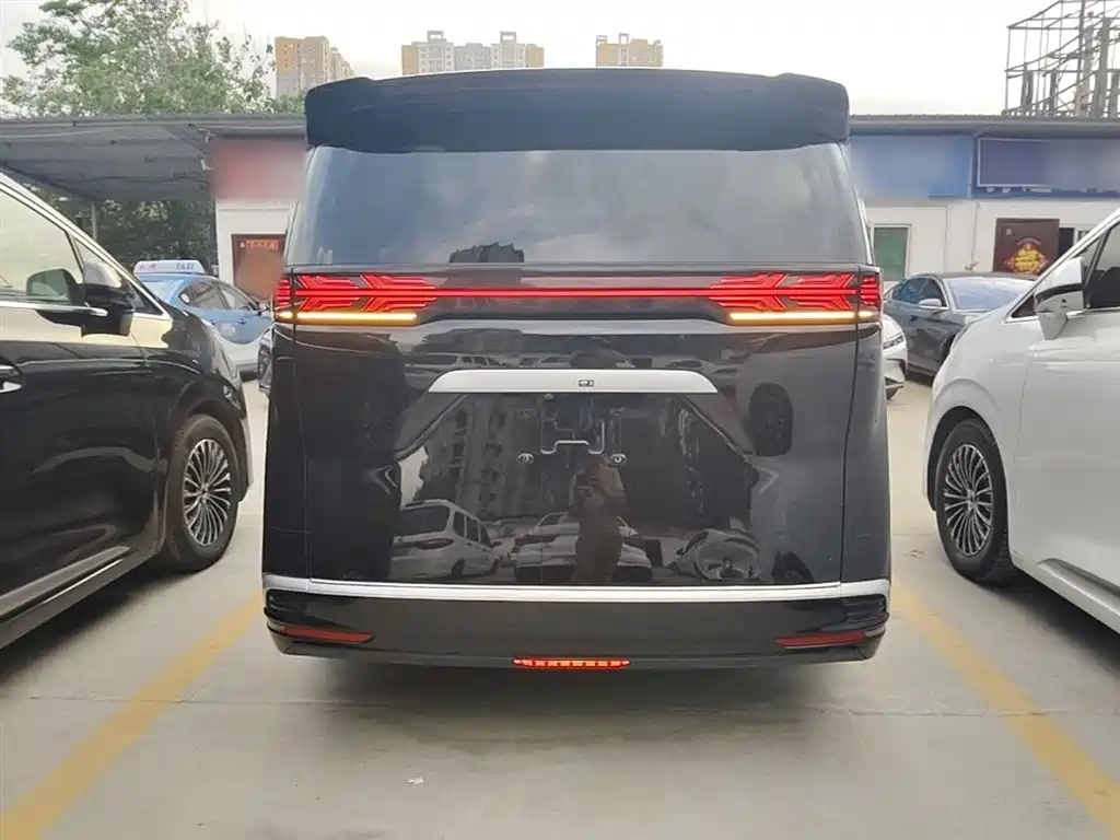 Denza D9 2022 EV 600 four-wheel drive flagship model купить на сайте DeffCars