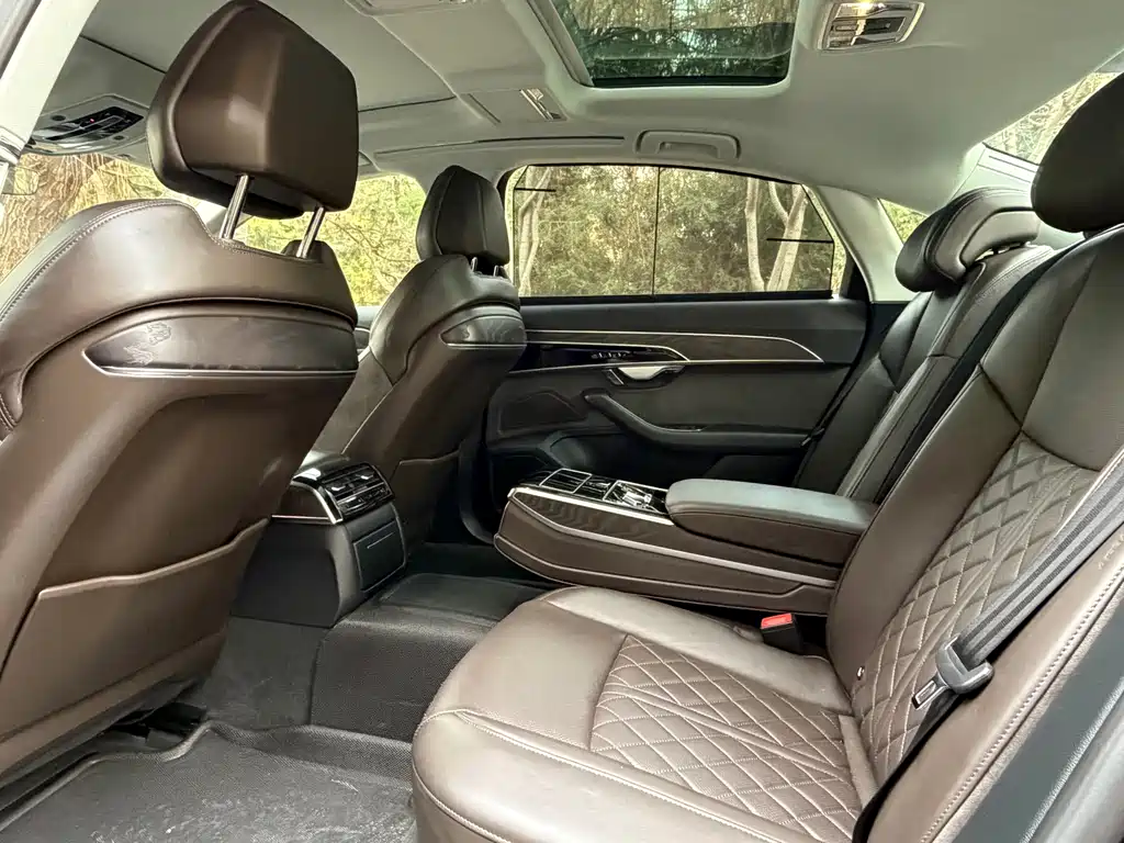 Audi A8 2022 A8L 50 TFSI quattro Comfort Collection Edition купить на сайте DeffCars