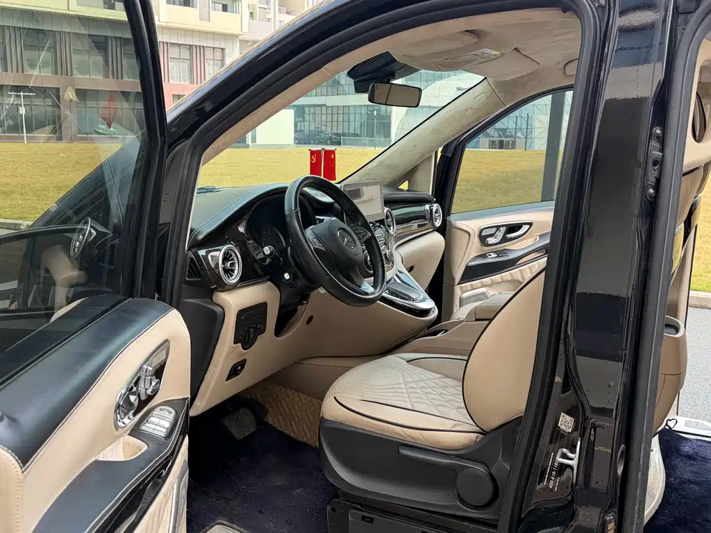 Vito 2021 2.0T Business Edition 7 seats купить на сайте DeffCars