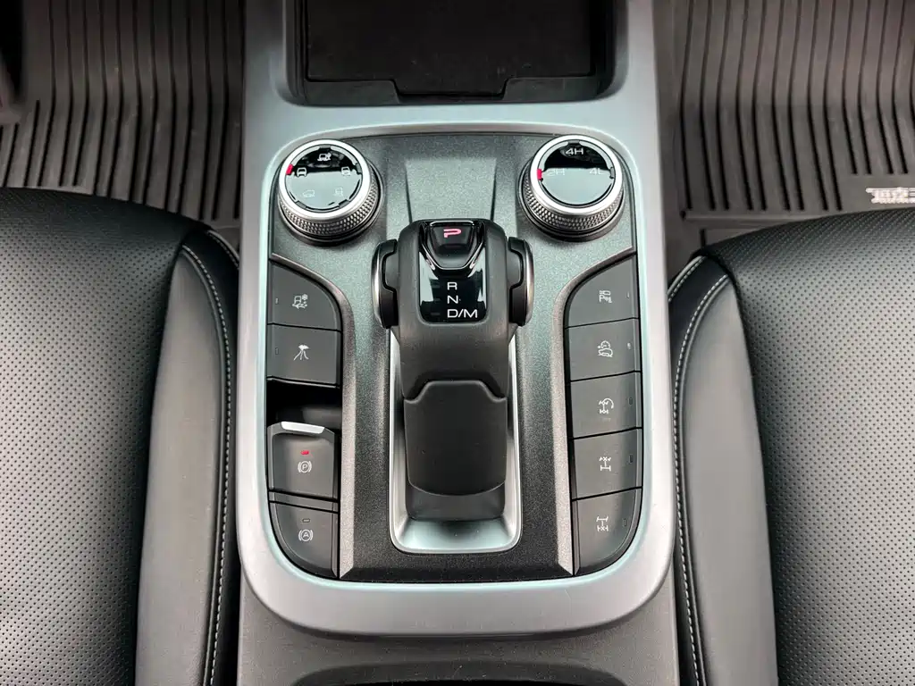 Tank 300 2021 Off-Road Version 2.0T Conqueror купить на сайте DeffCars