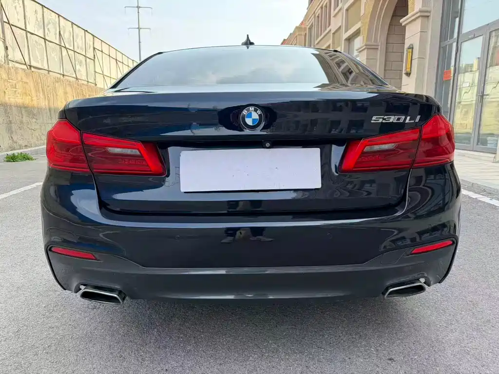 BMW 5 Series 2018 525Li M Sports Package купить на сайте DeffCars