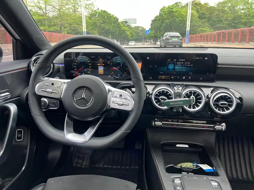 Mercedes-Benz A-Class 2020 Facelift A 200 L Sports Sedan Fashionable купить на сайте DeffCars