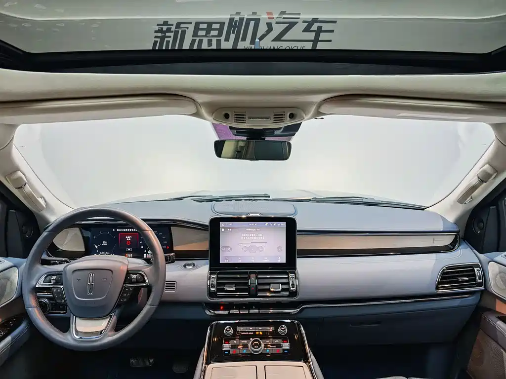 Navigator 2020 3.5T President Series купить на сайте DeffCars