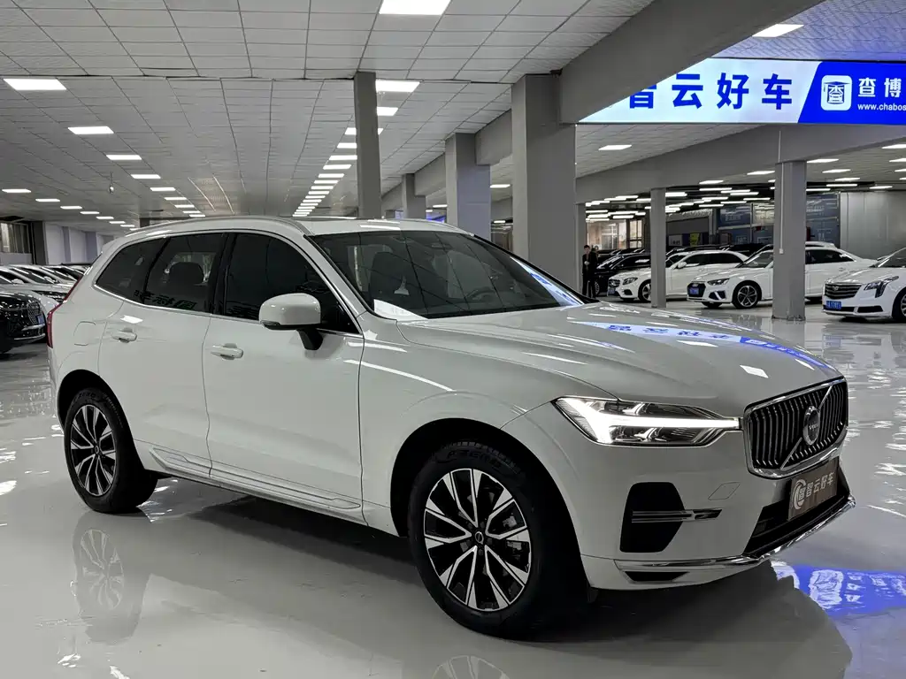 Volvo XC60 2024 B5 four-wheel drive Zhiyuan Deluxe Edition купить на сайте DeffCars