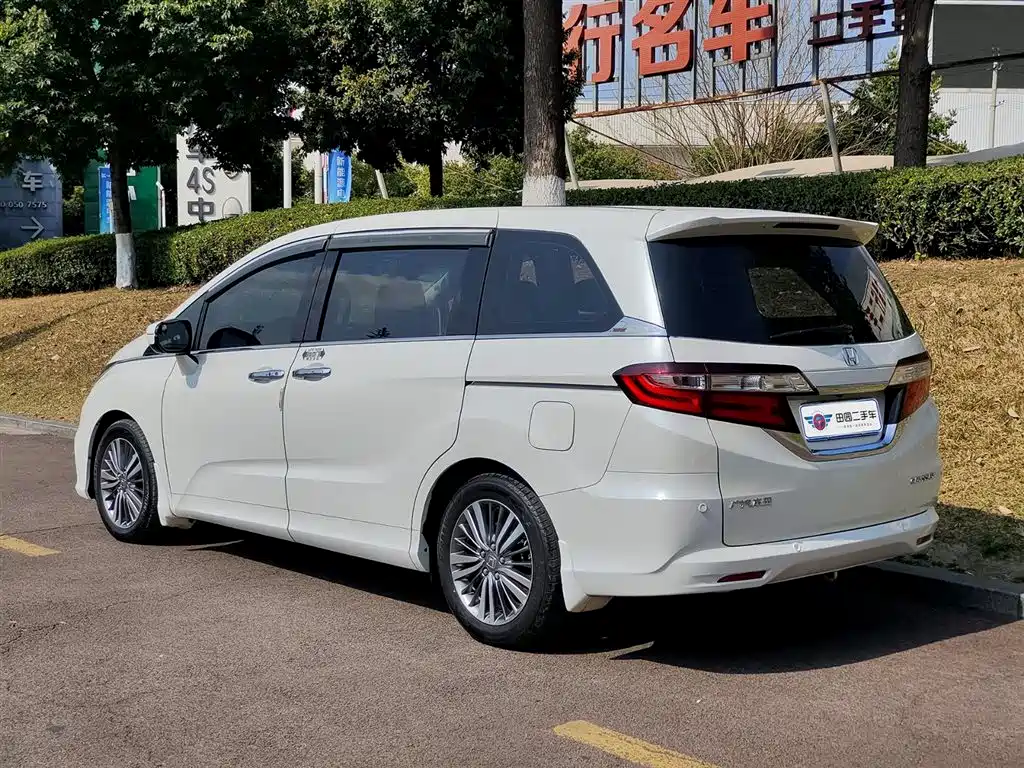 Odyssey 2018 2.4L Deluxe Edition купить на сайте DeffCars