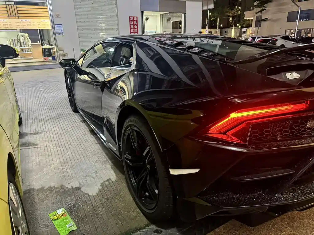 Huracán 2020 Huracán EVO RWD купить на сайте DeffCars