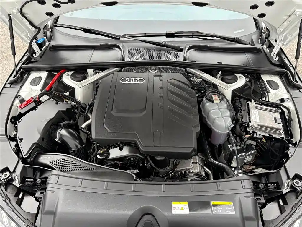 Audi A4L 2023 40 TFSI luxury and dynamic model купить на сайте DeffCars