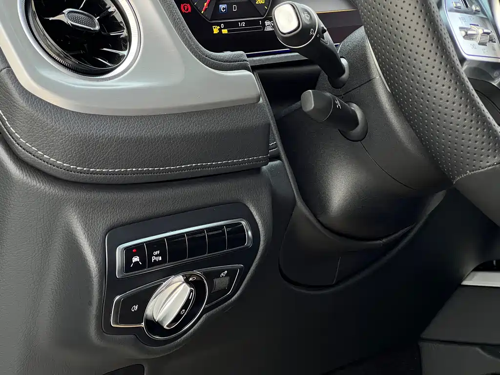 Mercedes G-Class 2023 Model G350 купить на сайте DeffCars