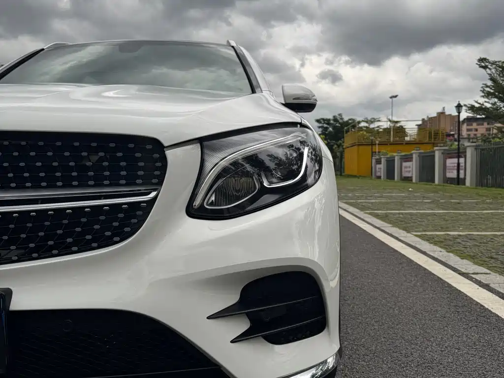 Mercedes-Benz GLC 2017 GLC 260 4MATIC Dynamic купить на сайте DeffCars
