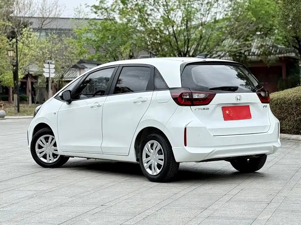 Fit 2021 1.5L CVT Trendy Edition купить на сайте DeffCars