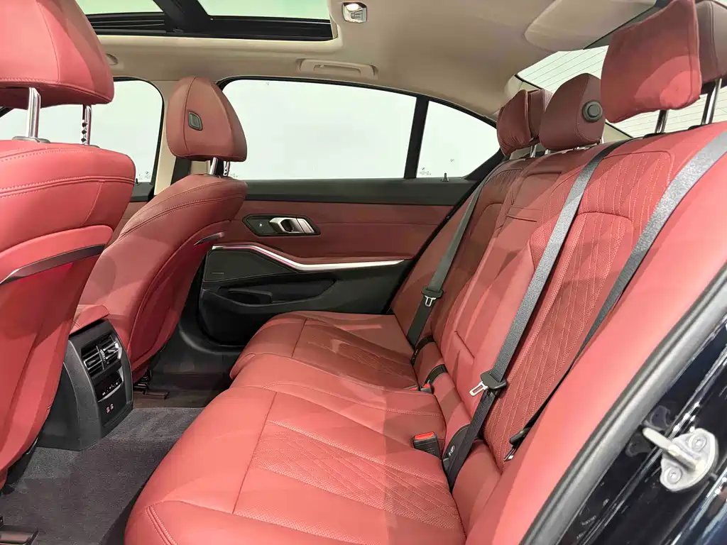 BMW i3 2023 eDrive 40L Night Sports Package купить на сайте DeffCars