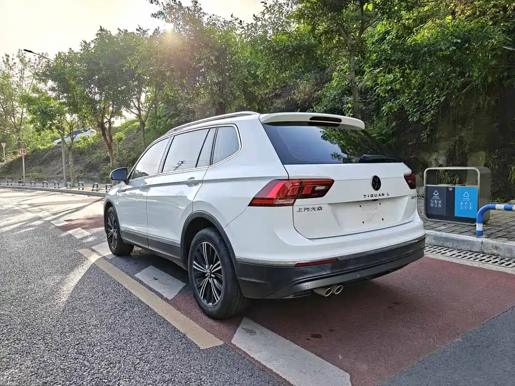 Tiguan L 2021 330TSI automatic two-wheel drive smart version купить на сайте DeffCars
