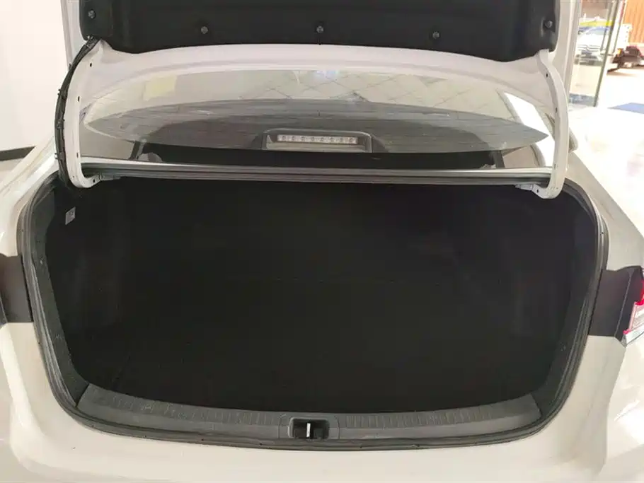 Corolla 2022 Dual Engine 1.8L E-CVT Pioneer Edition купить на сайте DeffCars