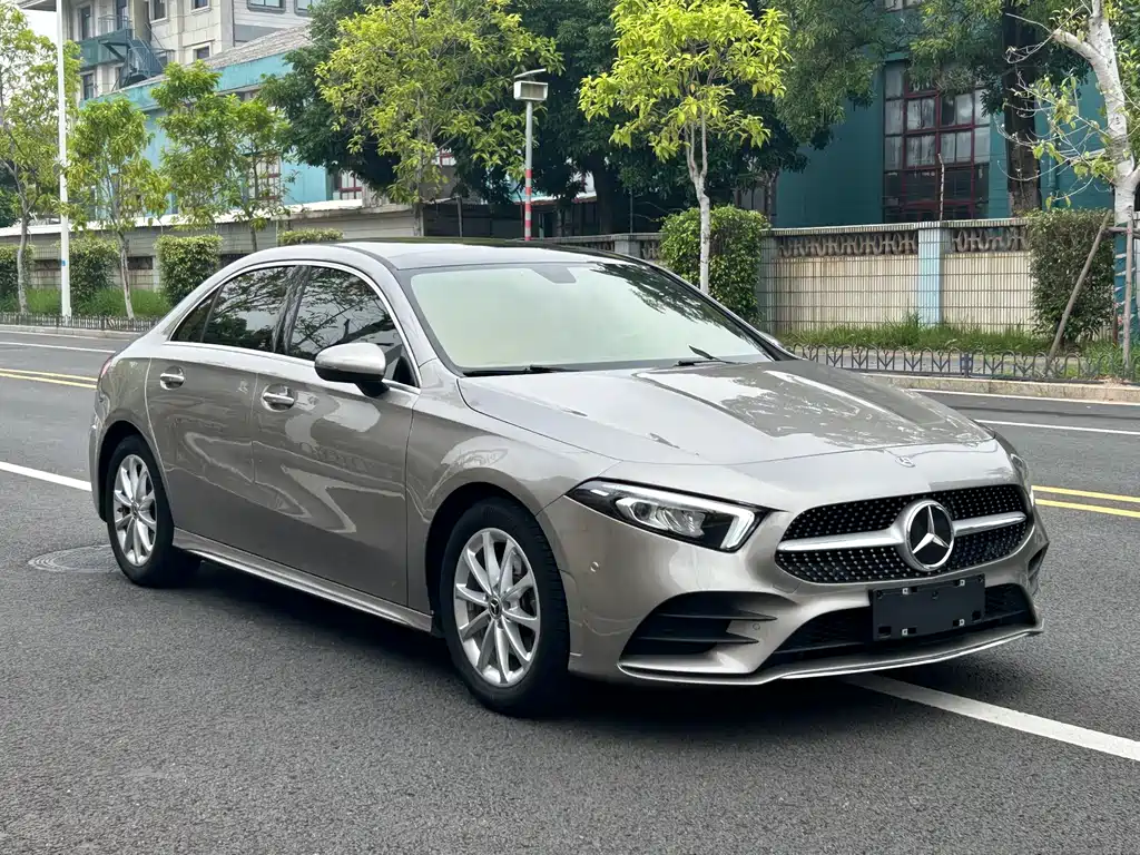 Mercedes-Benz A-Class 2020 Facelift A 200 L Sports Sedan Fashionable купить на сайте DeffCars